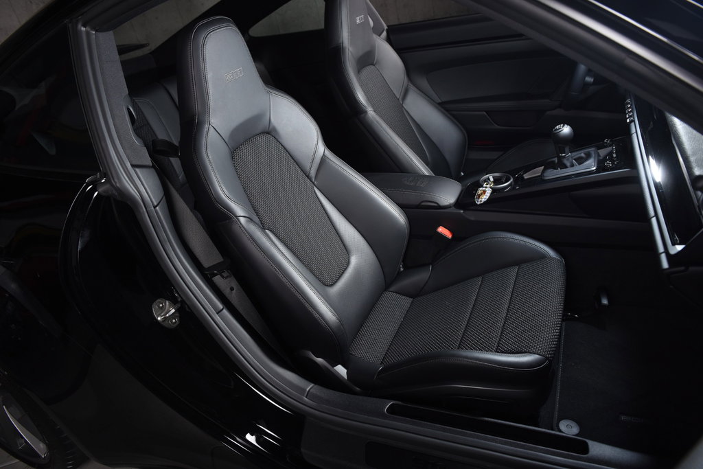 Porsche 992 Carrera T