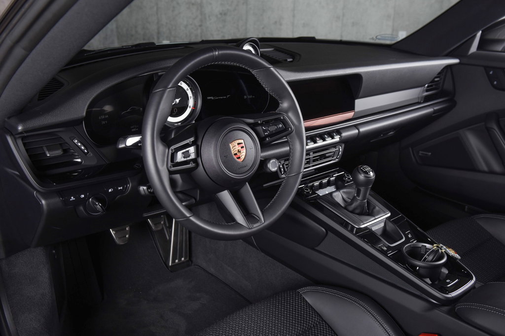 Porsche 992 Carrera T