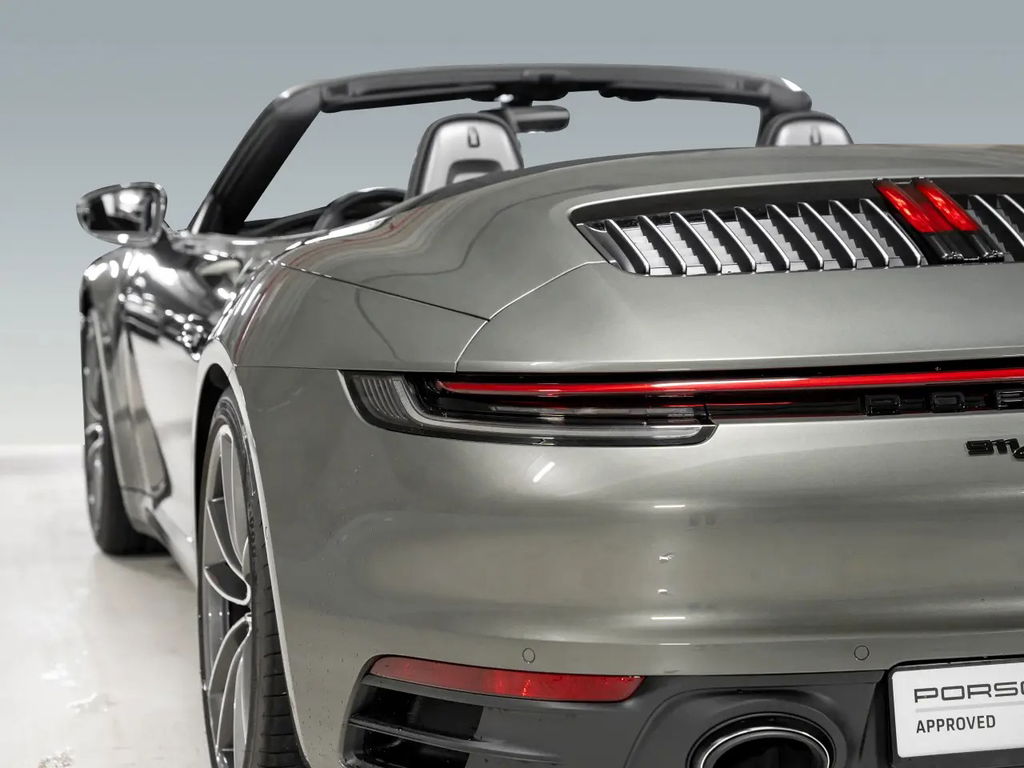 Porsche 992 Carrera 4S