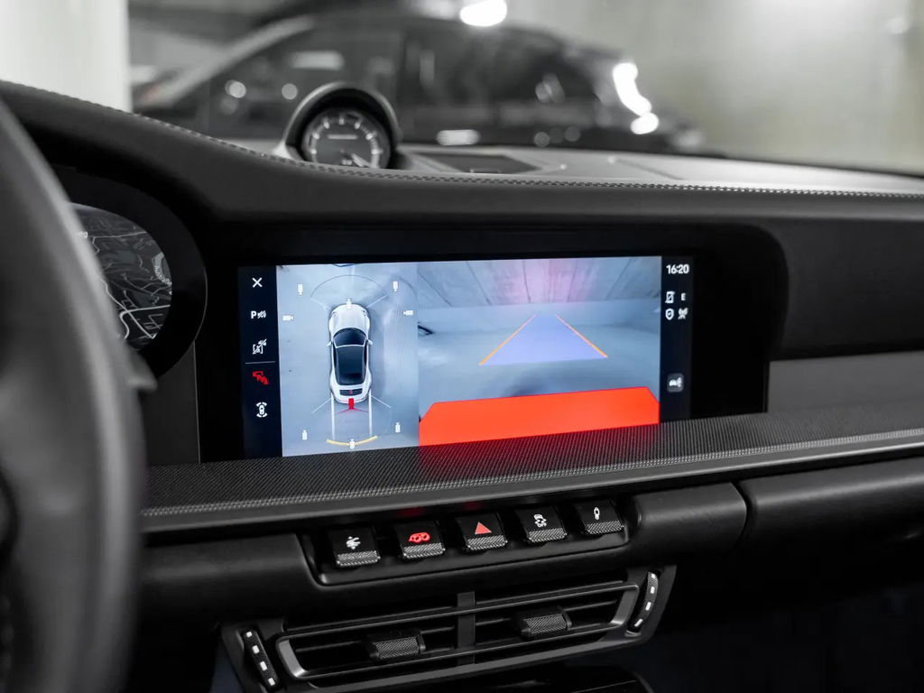 Porsche 992 Carrera 4S