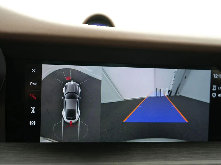 Porsche 992 Carrera 4 GTS