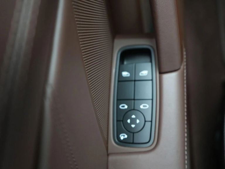 Porsche 992 Carrera 4 GTS