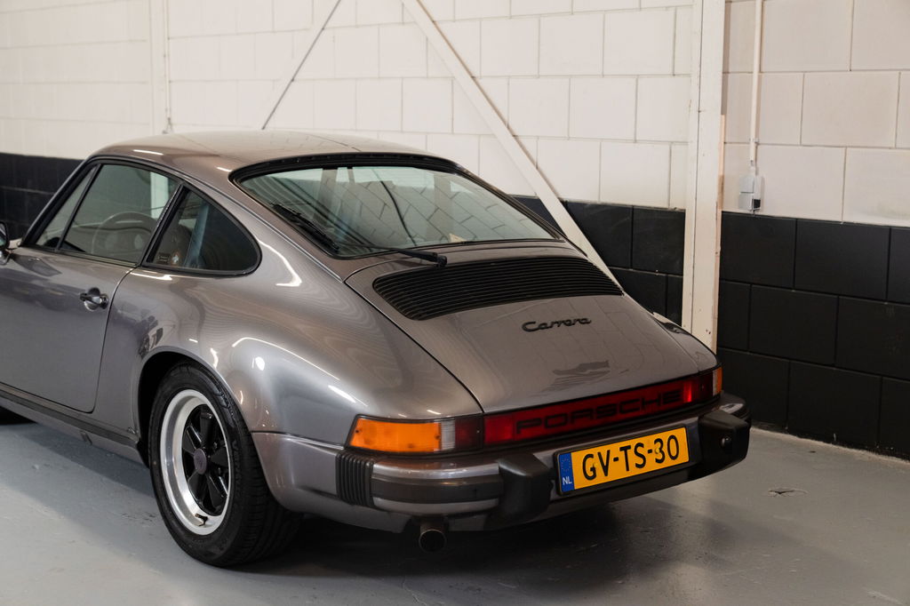 Porsche 911 Carrera 3.2