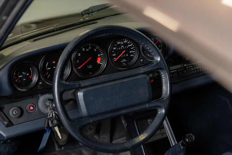 Porsche 911 Carrera 3.2