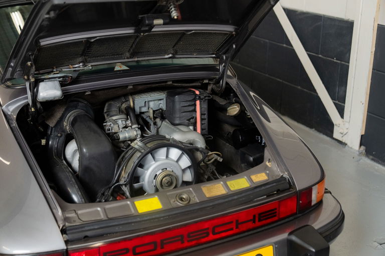 Porsche 911 Carrera 3.2