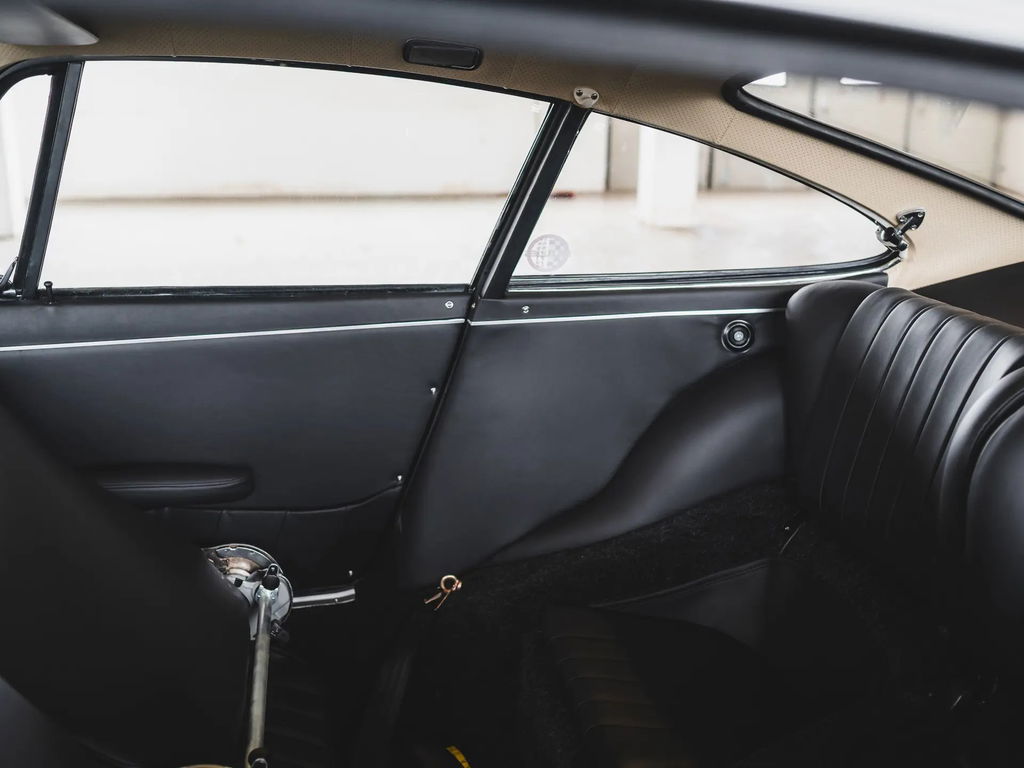 Porsche 911 S (F-Modell)