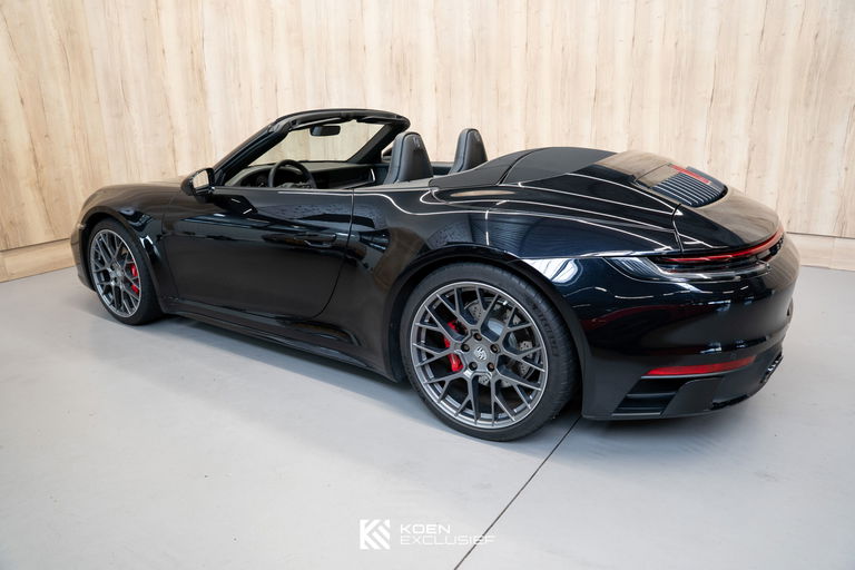 Porsche 992 Carrera 4S