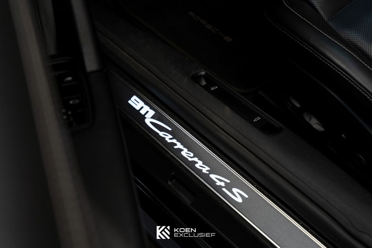 Porsche 992 Carrera 4S