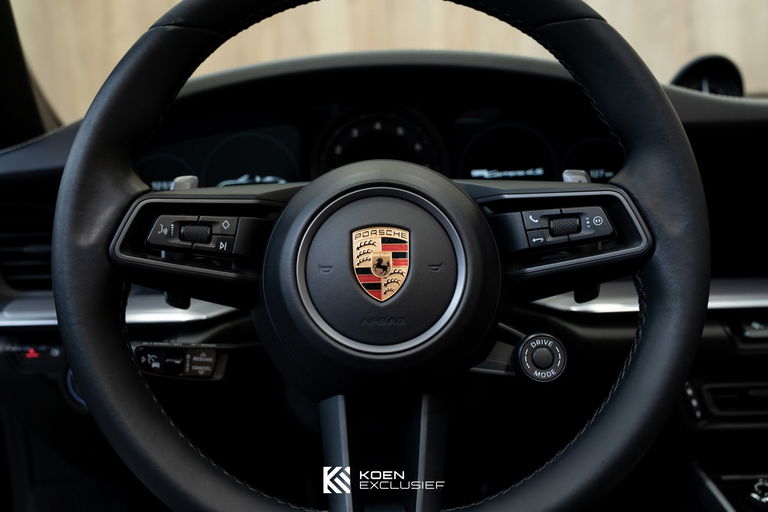 Porsche 992 Carrera 4S