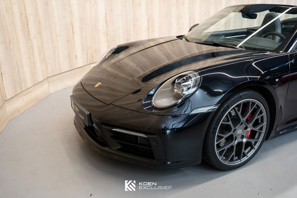 Porsche 992 Carrera 4S