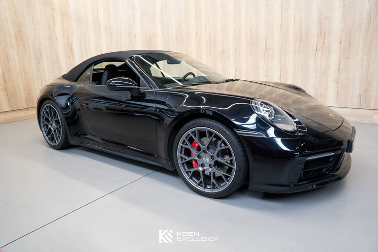 Porsche 992 Carrera 4S