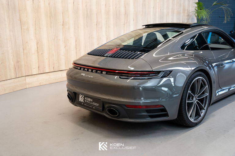 Porsche 992 Carrera