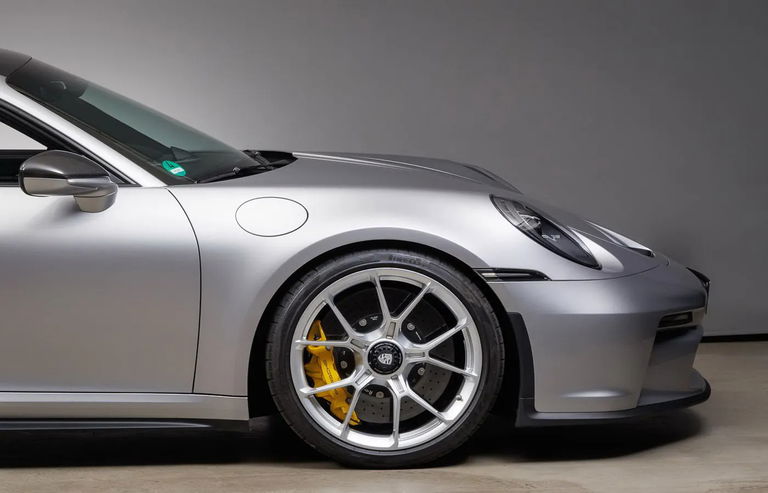 Porsche 992 GT3 Touring