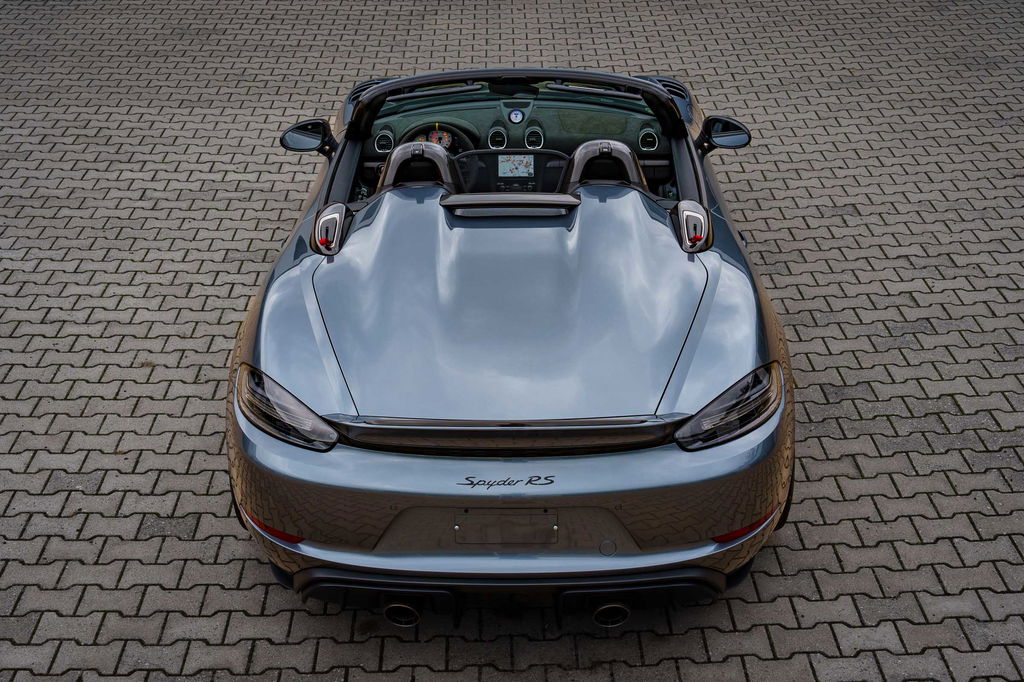 Porsche 718 Spyder RS