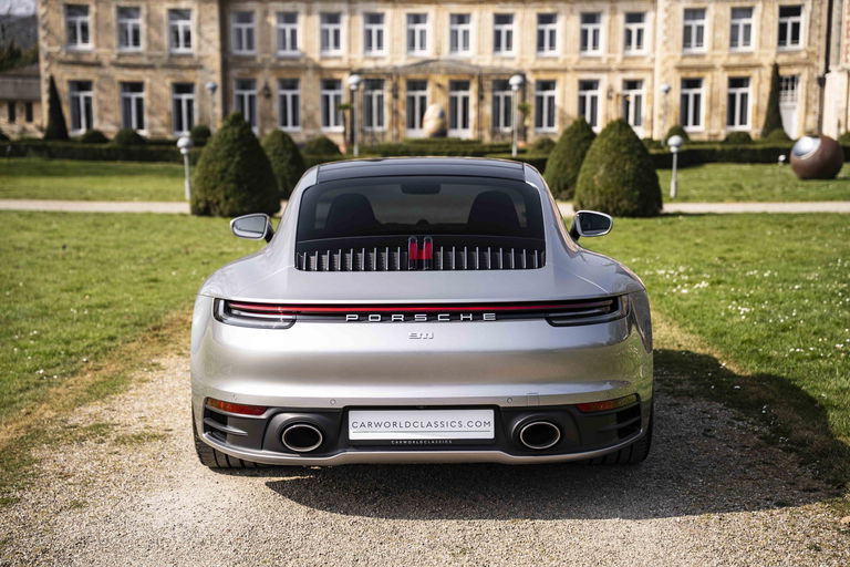 Porsche 992 Carrera 4S