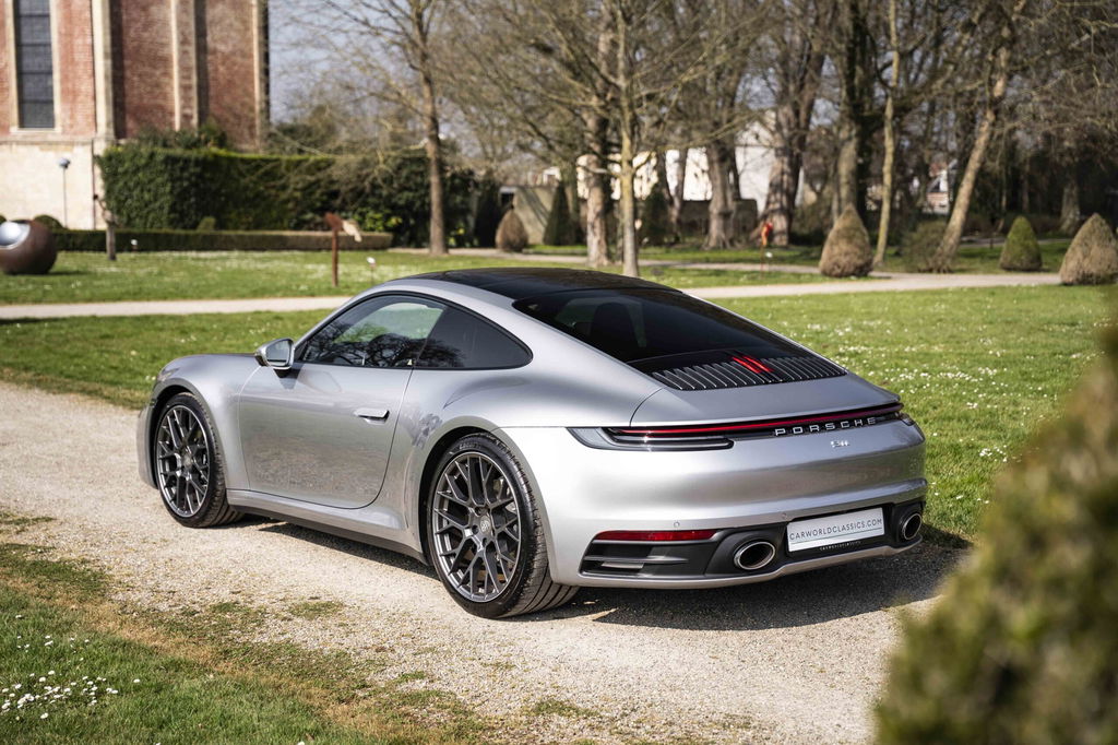 Porsche 992 Carrera 4S