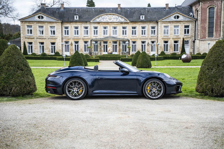 Porsche 992 Carrera 4S