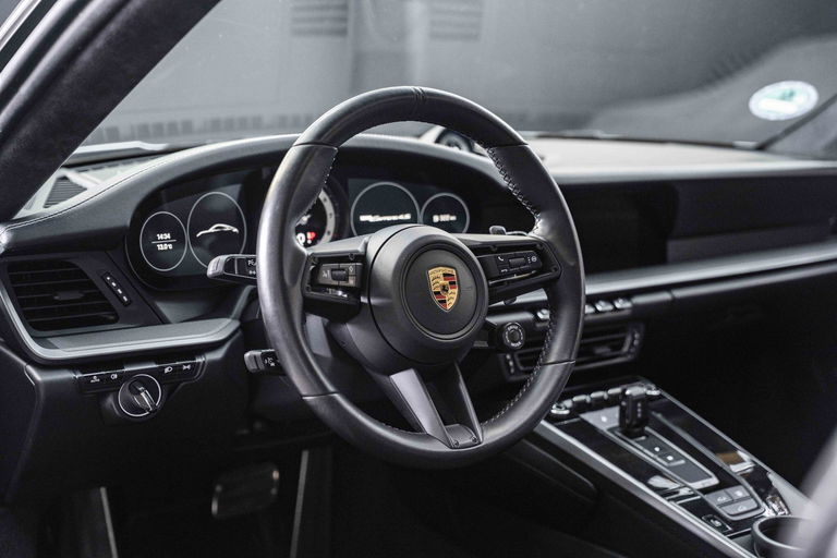 Porsche 992 Carrera 4S