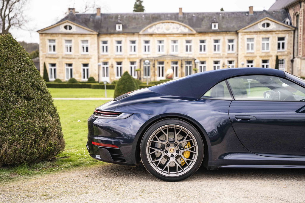Porsche 992 Carrera 4S