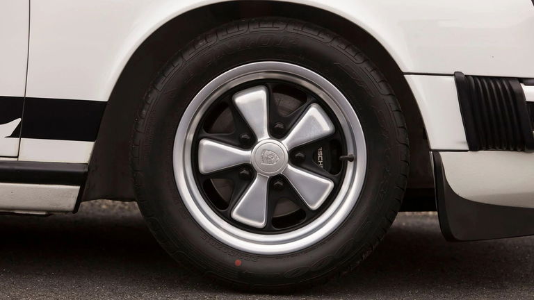 Porsche 911 Carrera 2,7