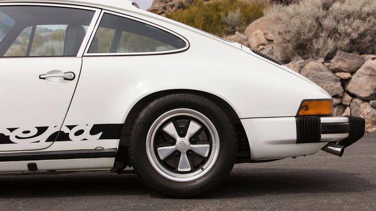 Porsche 911 Carrera 2,7