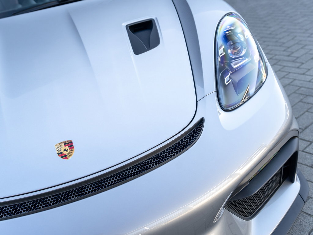 Porsche 718 Spyder RS