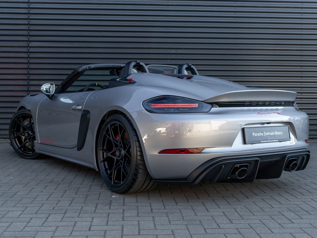 Porsche 718 Spyder RS