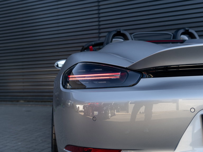 Porsche 718 Spyder RS