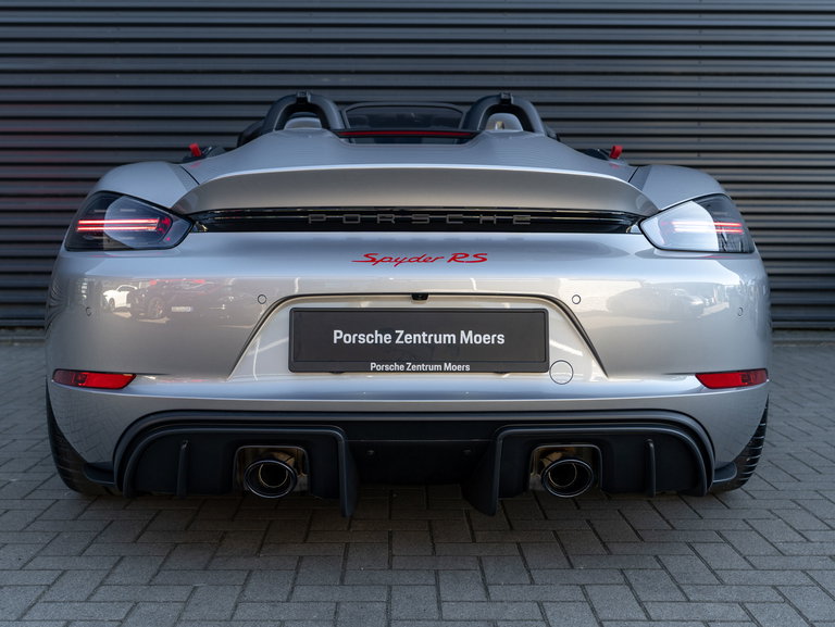 Porsche 718 Spyder RS