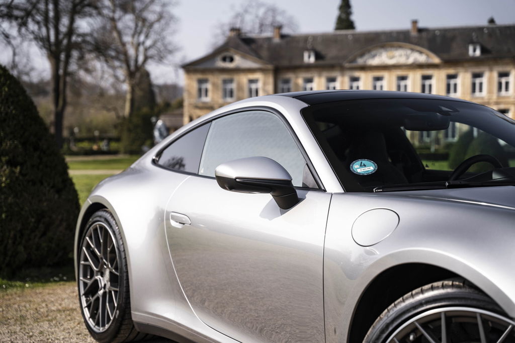 Porsche 992 Carrera 4S