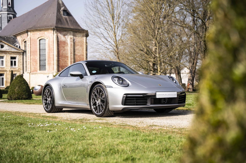 Porsche 992 Carrera 4S