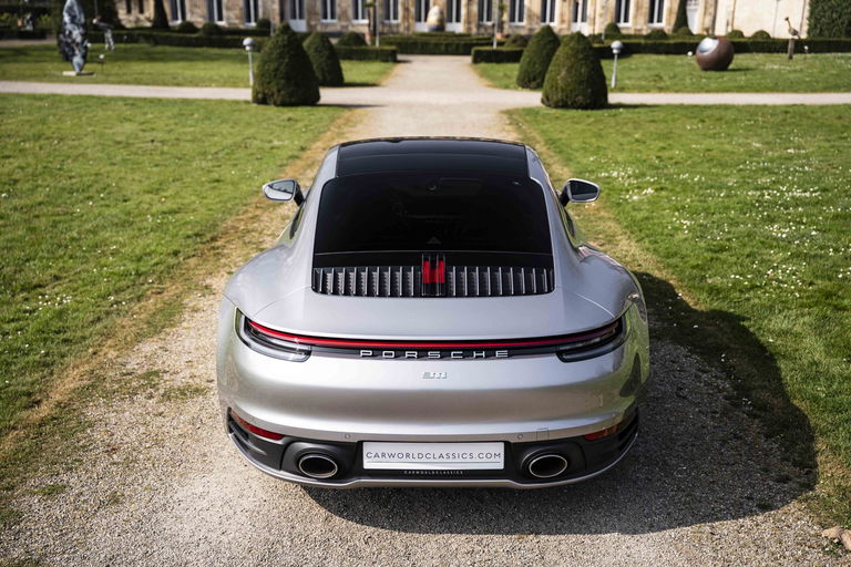 Porsche 992 Carrera 4S