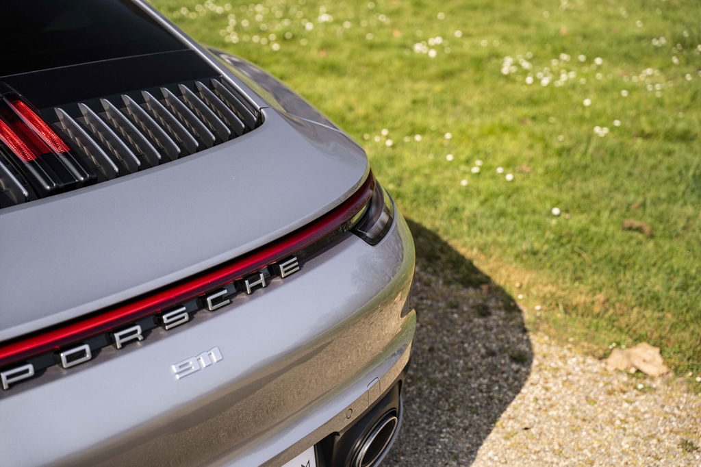 Porsche 992 Carrera 4S