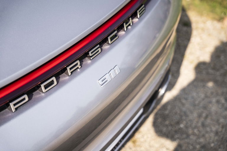 Porsche 992 Carrera 4S