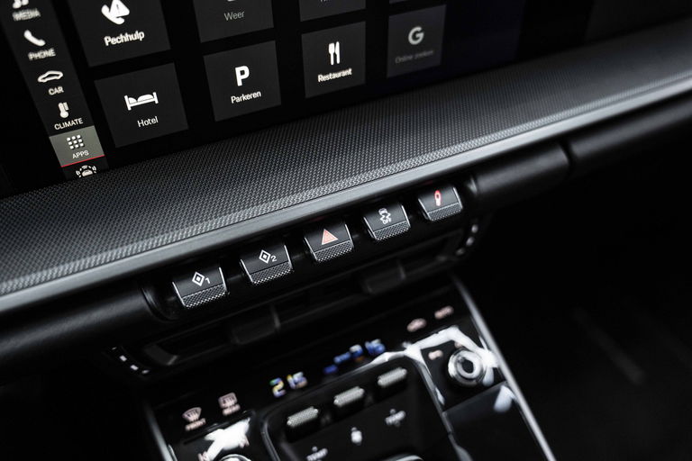 Porsche 992 Carrera 4S