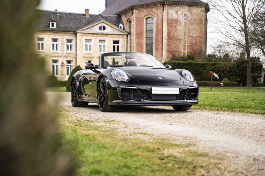 Porsche 991.2 Carrera GTS