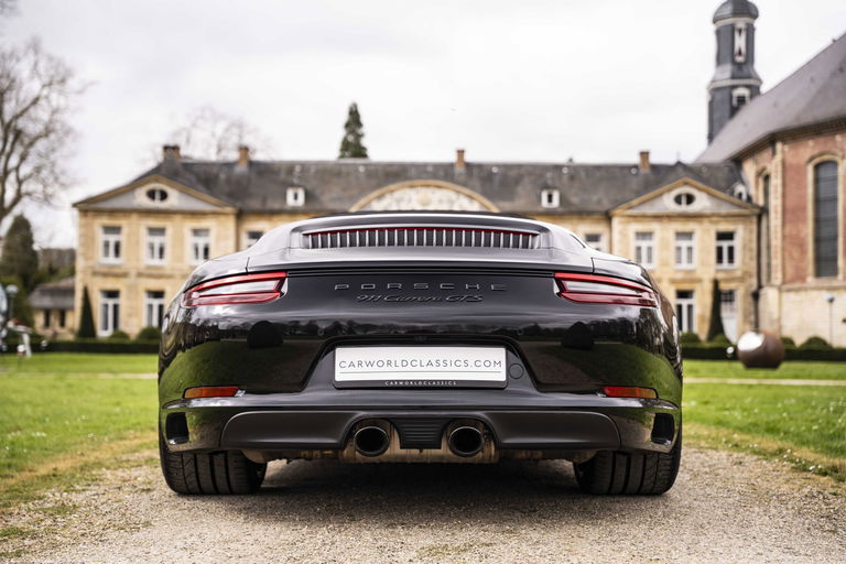 Porsche 991.2 Carrera GTS