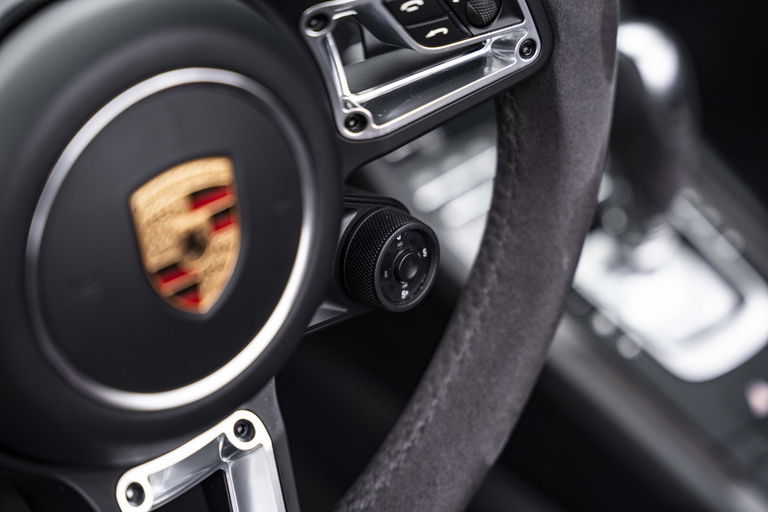 Porsche 991.2 Carrera GTS