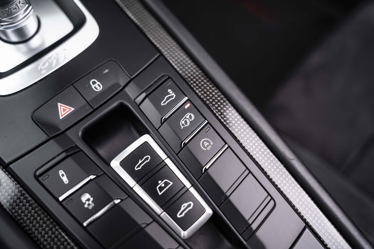 Porsche 991.2 Carrera GTS