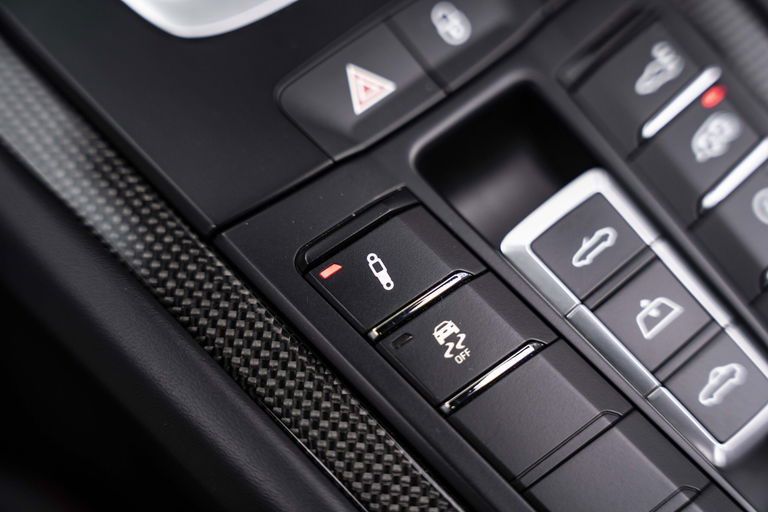 Porsche 991.2 Carrera GTS