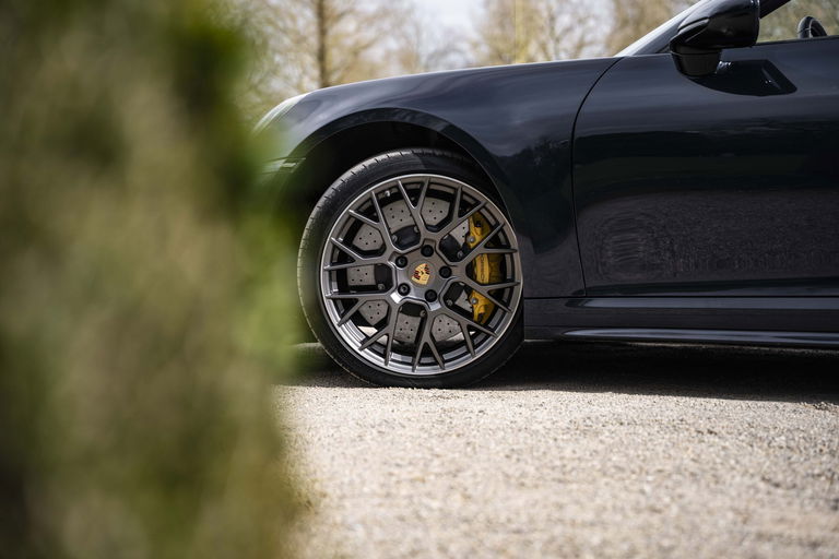 Porsche 992 Carrera 4S