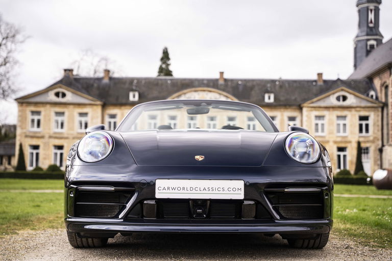 Porsche 992 Carrera 4S