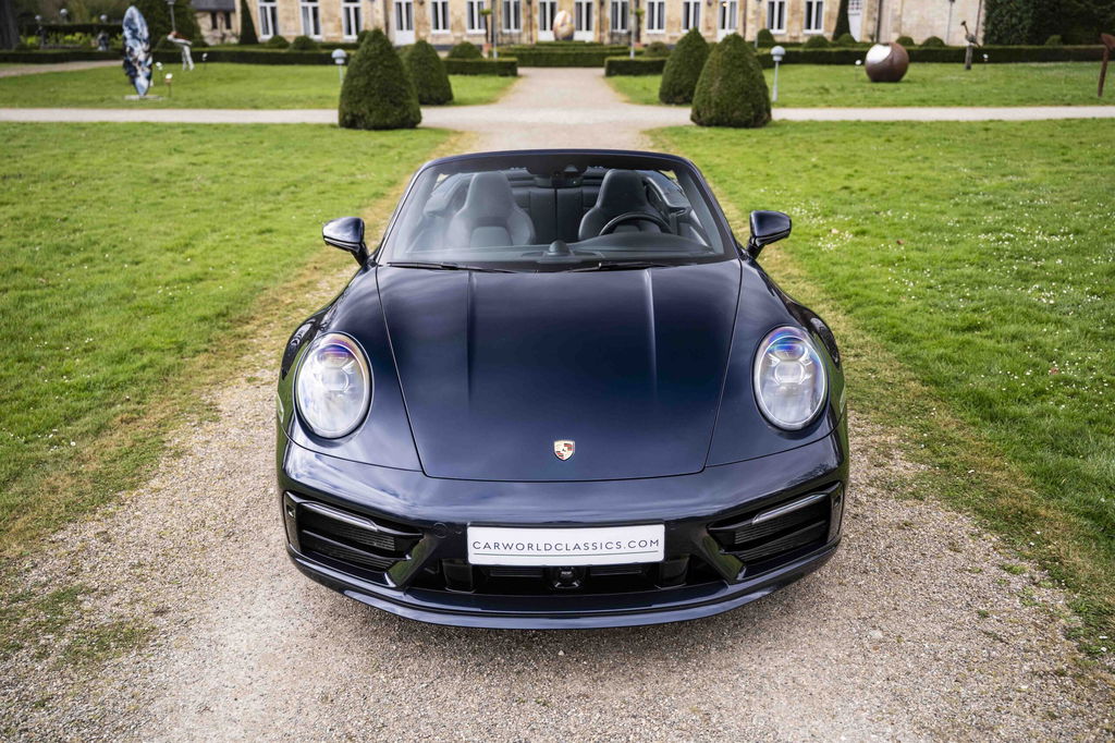 Porsche 992 Carrera 4S