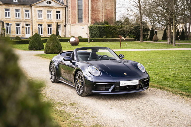 Porsche 992 Carrera 4S