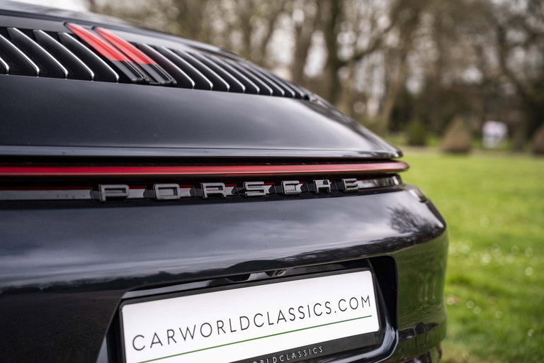 Porsche 992 Carrera 4S