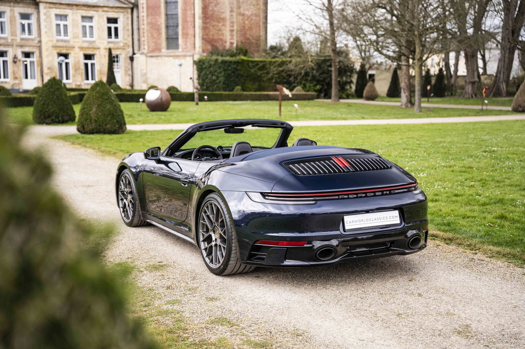 Porsche 992 Carrera 4S