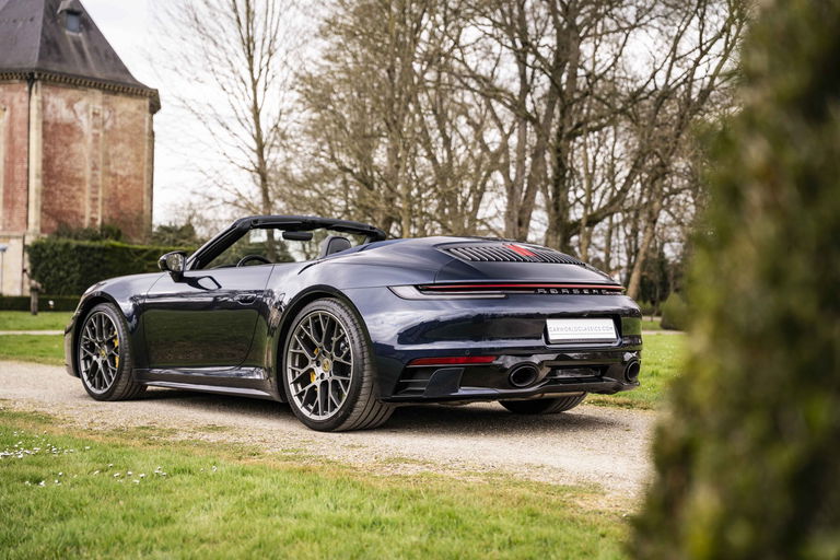 Porsche 992 Carrera 4S