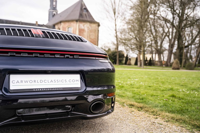 Porsche 992 Carrera 4S