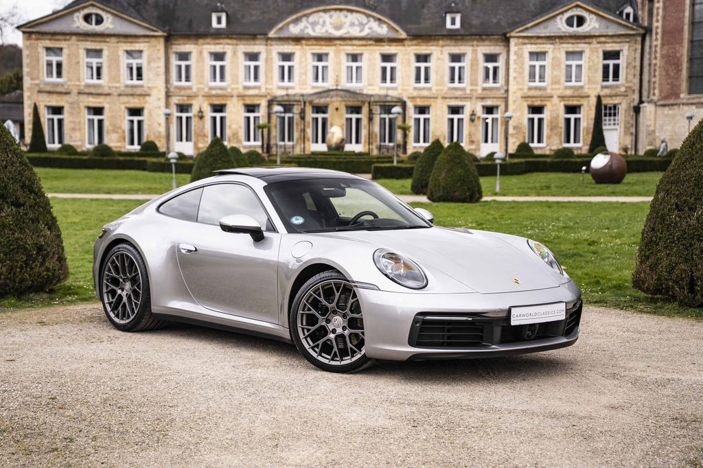 Porsche 992 Carrera 4S
