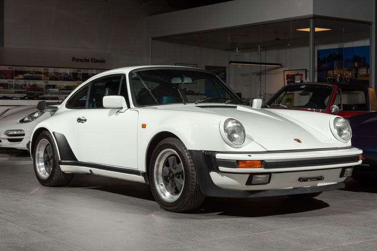 Porsche 911 Turbo 3.3